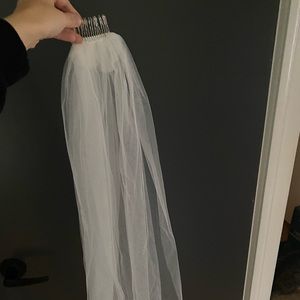 Fingertip white veil - FREE add on!